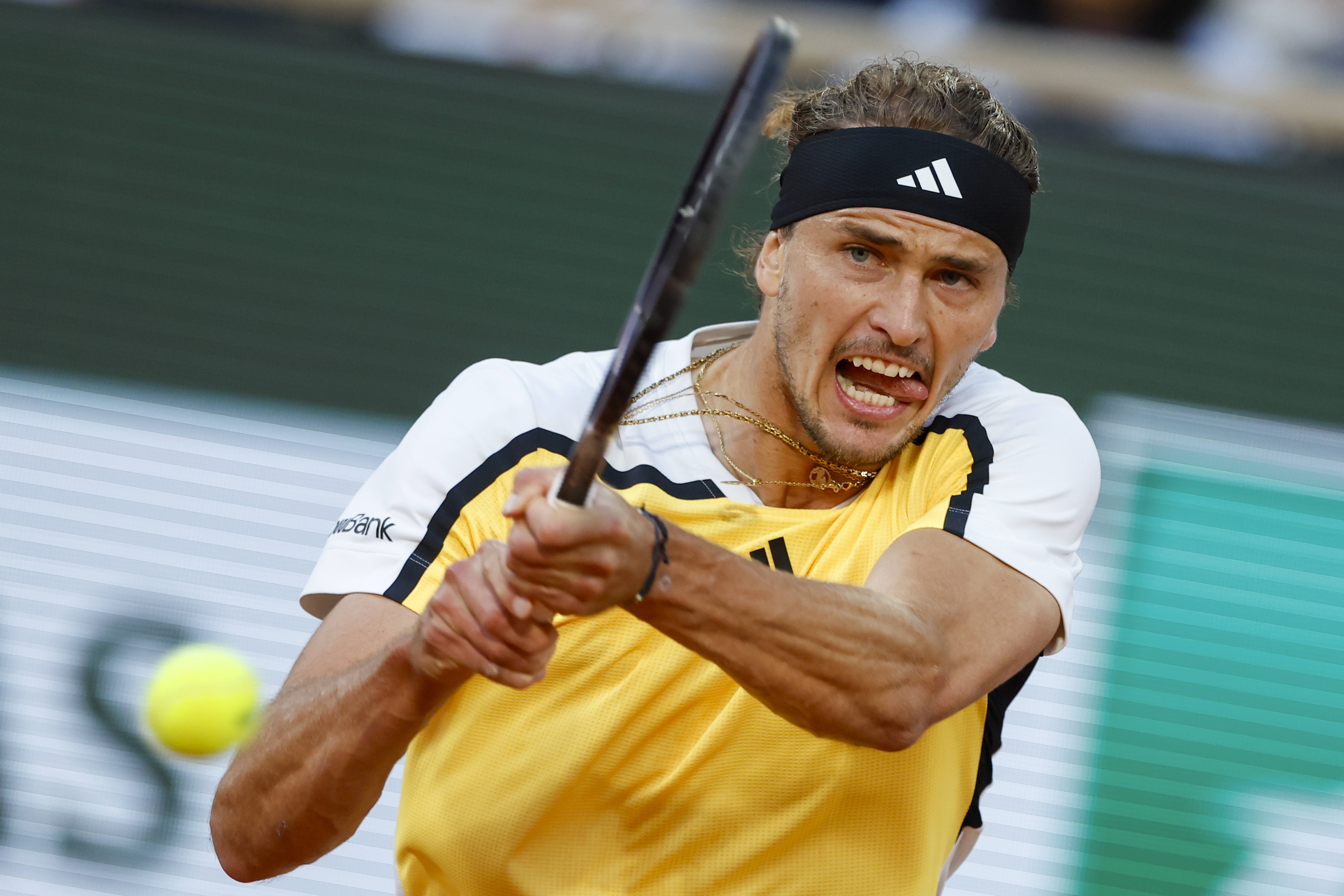 西班牙网球队翻盘澳大利亚网球队，兹维列夫制霸全场