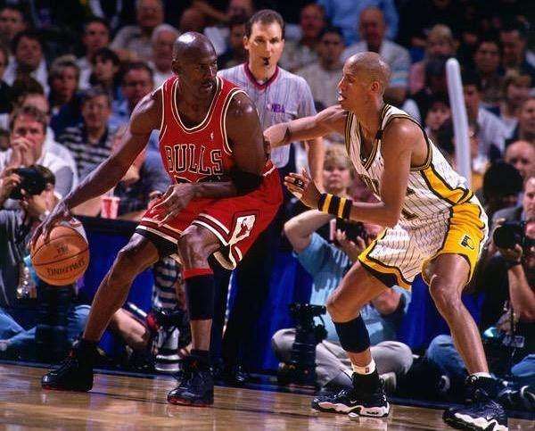 年终总决赛绝杀联合杯,蒂姆带队取胜 年终总决赛绝杀联合杯,蒂姆带队取胜