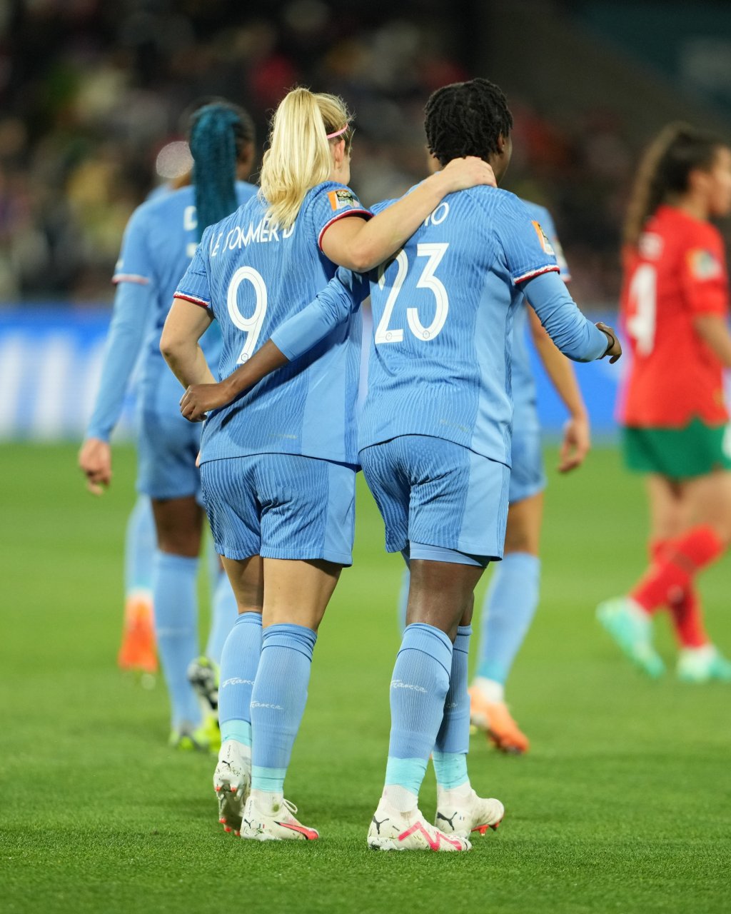 法国队轻取泰国队，戴资颖惊艳四座