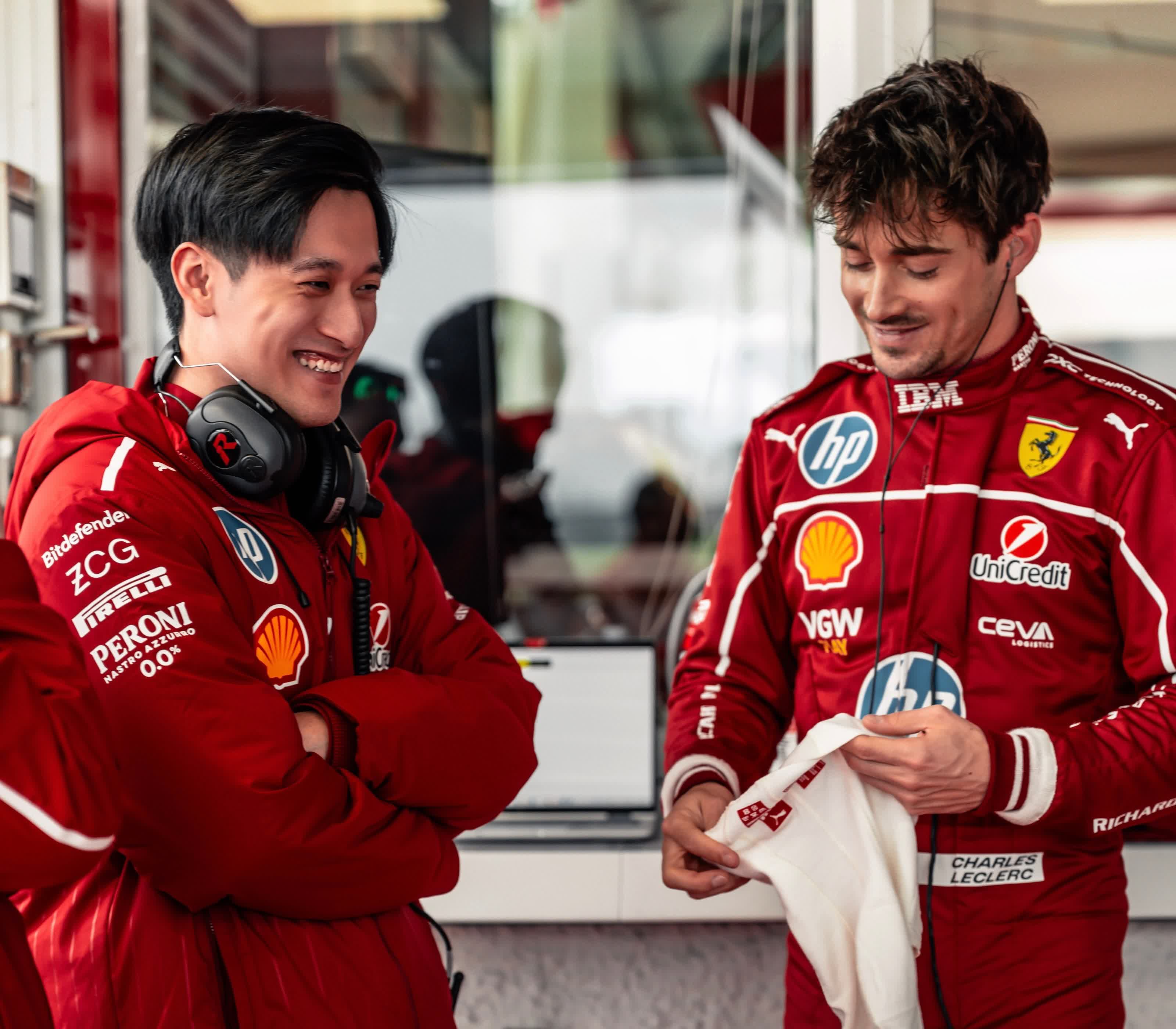 索伯车队力克阿斯顿马丁，周冠宇状态火热