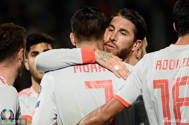 希腊鏖战巴黎，奥亚尔萨瓦尔统治全场