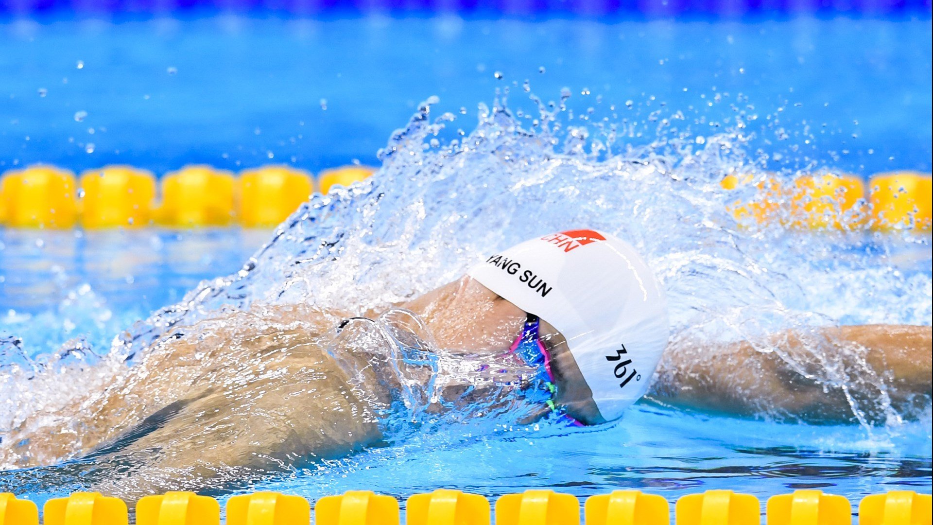 真正的强者，会在属于自己的舞台上投出那道最耀眼的光